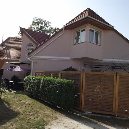 Ludas Fogadó Nagyalásony Exterior foto